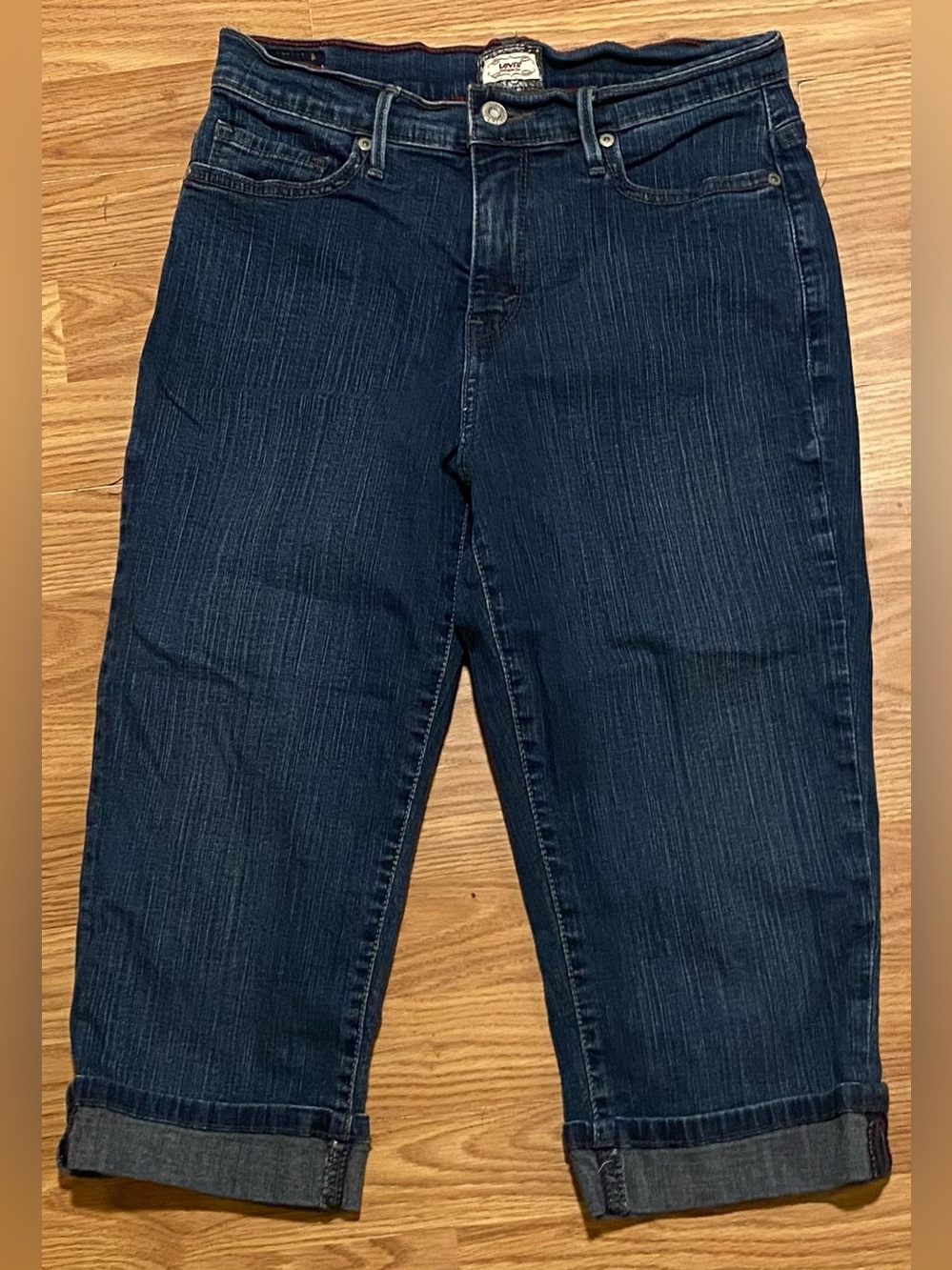 Levi's Strauss Dark Blue Cropped Women's Capri Slimming 512